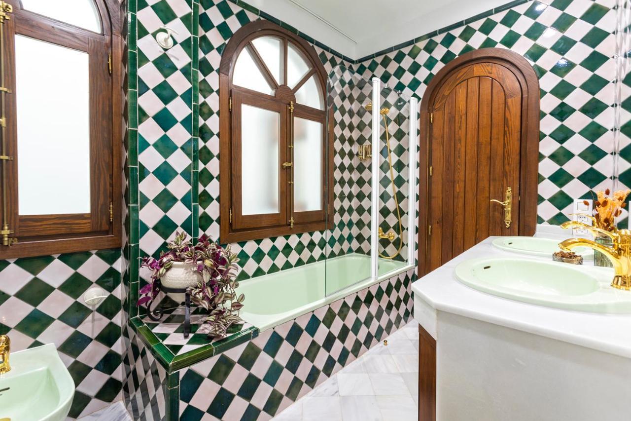Morayma House Terrace With Views To Alhambra Villa กรานาดา ภายนอก รูปภาพ